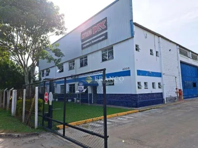 Galpão/Depósito/Armazém para venda ou aluguel, 2560m² no Piracangaguá, Taubaté