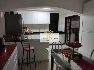 Sobrado com 3 Quartos à venda, 161m² no Cidade Morumbi, São José dos Campos