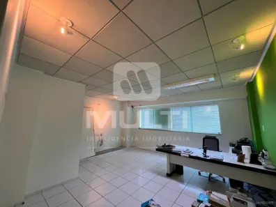 Imóvel Comercial com 1 Quarto para alugar, 34m² no Centro, Uberlândia