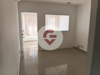 Sala Comercial para alugar, 29m² no Del Castilho, Rio de Janeiro