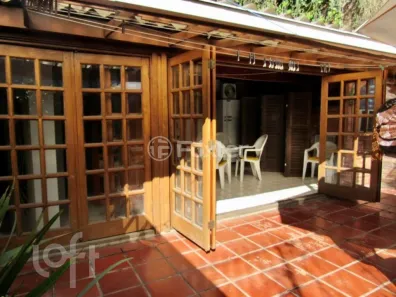 Casa com 3 Quartos à venda, 181m² no Medianeira, Porto Alegre