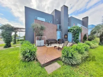 Casa de Condomínio com 4 Quartos à venda, 221m² no Centro, Xangri-lá