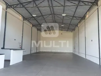 Casa com 1 Quarto para alugar, 232m² no Jardim Canaã, Uberlândia