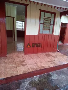 Casa com 2 Quartos para alugar, 250m² no Vila Brasil, Londrina