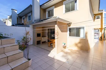 Sobrado com 3 Quartos à venda, 194m² no Santo Inácio, Curitiba