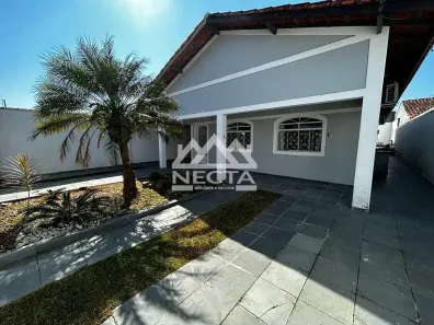 Casa com 4 Quartos à venda, 204m² no Jardim Britânia, Caraguatatuba