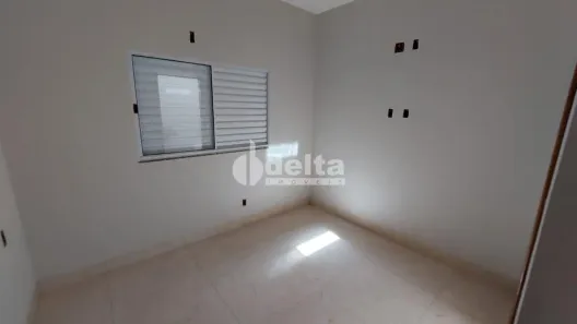 Casa com 3 Quartos à venda, 68m² no Nossa Senhora das Graças, Uberlândia
