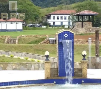 Fazenda/Sítio com 5 Quartos à venda, 550m² no , Piquete