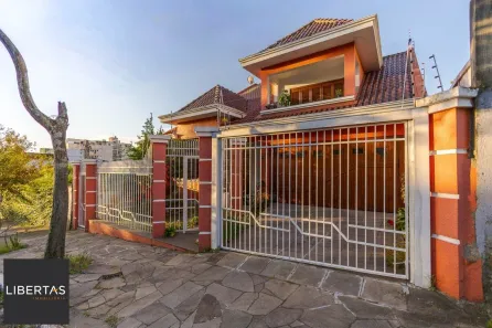 Casa com 4 Quartos à venda, 297m² no Centro, Canoas