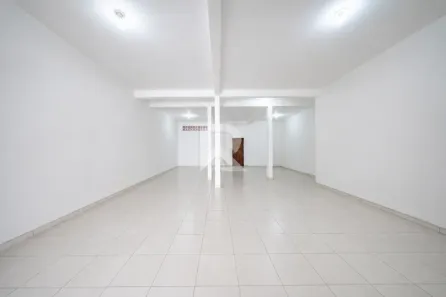 Galpão/Depósito/Armazém para alugar, 200m² no Cidade Industrial, Curitiba
