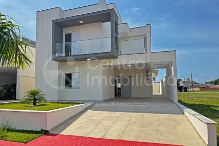 Casa de Condomínio com 4 Quartos à venda, 170m² no , Peruíbe