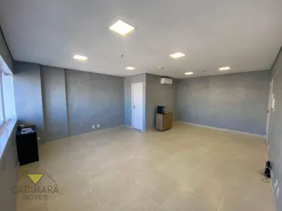 Sala Comercial à venda, 38m² no Vila Mogilar, Mogi das Cruzes
