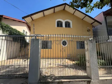 Casa com 3 Quartos à venda, 256m² no Jardim Chapadão, Campinas