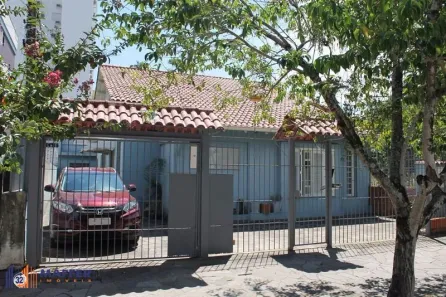 Imóvel Comercial à venda, 236m² no Menino Deus, Porto Alegre