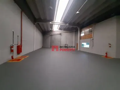 Galpão/Depósito/Armazém para alugar, 756m² no Ferrazópolis, São Bernardo do Campo
