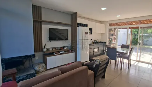 Casa com 2 Quartos à venda, 68m² no Laranjal, Pelotas