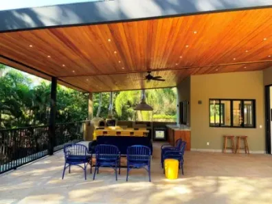 Casa de Condomínio com 6 Quartos para alugar, 405m² no Tanque, Atibaia