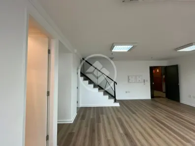 Sala Comercial para alugar, 221m² no Indianópolis, São Paulo