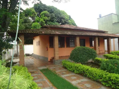 Casa com 3 Quartos à venda, 492m² no Três Barras, Contagem
