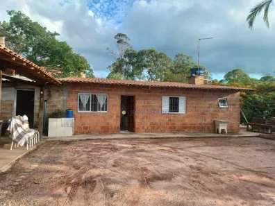 Fazenda/Sítio com 2 Quartos à venda, 1800m² no Monterrey, Louveira
