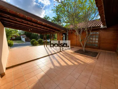 Casa de Condomínio com 4 Quartos para alugar, 252m² no Jardim Colonial, Bauru