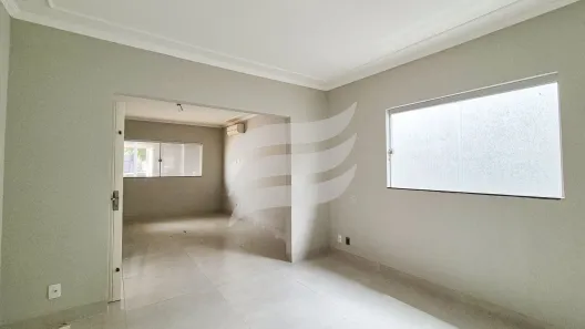 Casa com 4 Quartos à venda, 225m² no Bairro das Bandeiras, Araçatuba