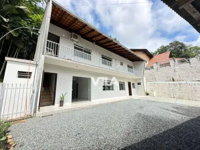 Imóvel Comercial com 4 Quartos à venda, 314m² no Água Verde, Blumenau