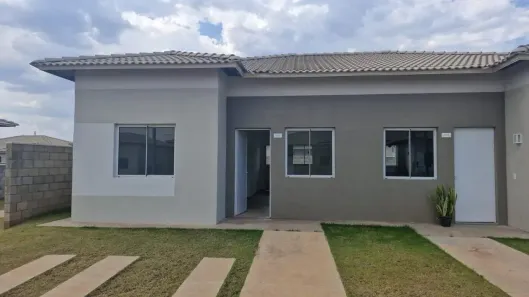 Casa de Condomínio com 2 Quartos para alugar, 70m² no Novo Mundo, Várzea Grande