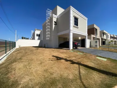 Sobrado com 4 Quartos à venda, 181m² no Jardins Marselha, Aparecida de Goiânia