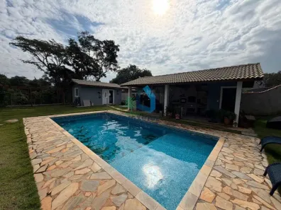Fazenda/Sítio com 3 Quartos à venda, 1800m² no Dona Catarina, Mairinque