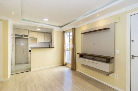 Apartamento com 2 Quartos à venda, 40m² no Santa Cândida, Curitiba