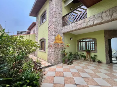 Casa com 4 Quartos à venda, 224m² no Jardim Santa Maria, Jacareí