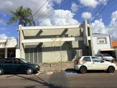 Imóvel Comercial com 6 Quartos para alugar, 326m² no Centro, São Carlos