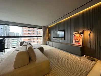 Apartamento com 3 Quartos à venda, 128m² no Meia Praia, Itapema