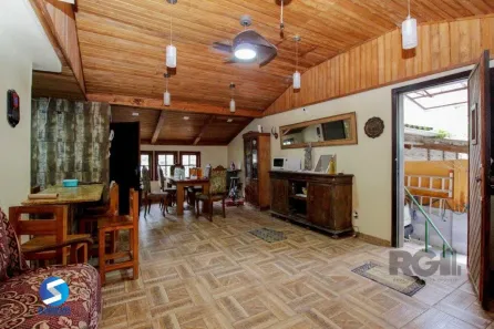 Casa com 5 Quartos à venda, 150m² no Nonoai, Porto Alegre