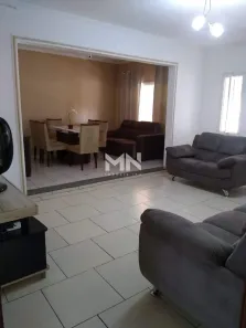 Casa com 4 Quartos à venda, 300m² no Parque Residencial Mayard, Itu