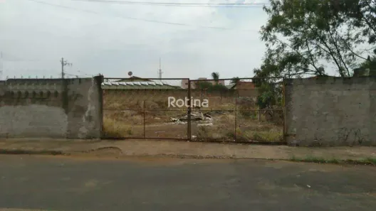 Lote/Terreno para alugar, 700m² no Laranjeiras, Uberlândia
