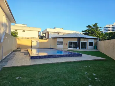 Casa de Condomínio com 4 Quartos à venda, 330m² no Buraquinho, Lauro de Freitas