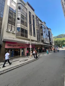 Sala Comercial para alugar, 38m² no Centro, Juiz de Fora