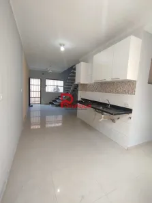 Casa de Condomínio com 2 Quartos à venda, 57m² no Caiçara, Praia Grande