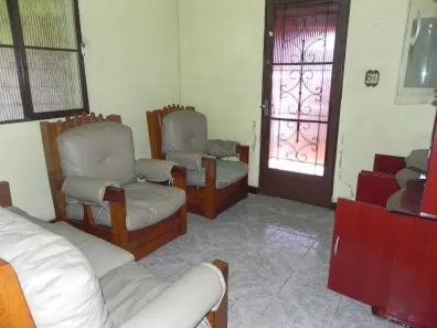 Casa com 3 Quartos à venda, 300m² no Caiçaras, Belo Horizonte