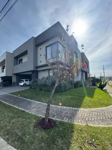 Casa de Condomínio com 3 Quartos à venda, 310m² no Jardim Carvalho, Ponta Grossa