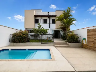 Casa com 4 Quartos à venda, 174m² no Teixeiras, Juiz de Fora