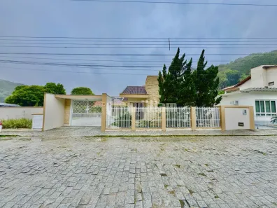 Casa com 4 Quartos à venda, 200m² no Azambuja, Brusque