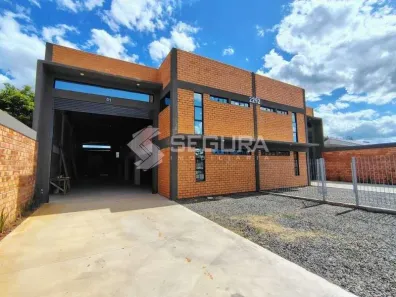 Galpão/Depósito/Armazém para alugar, 375m² no Mathias Velho, Canoas