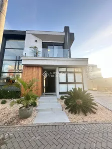 Casa de Condomínio com 3 Quartos à venda, 210m² no Fátima, Canoas