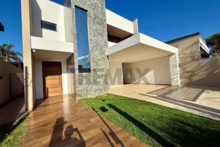Sobrado com 3 Quartos para alugar, 253m² no Jardim Pancera, Toledo