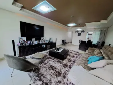 Sobrado com 4 Quartos à venda, 320m² no Vila Guiomar, Santo André