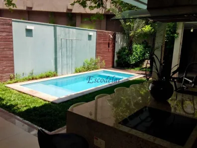 Casa de Condomínio com 4 Quartos para alugar, 442m² no Jardim Panorama, São Paulo