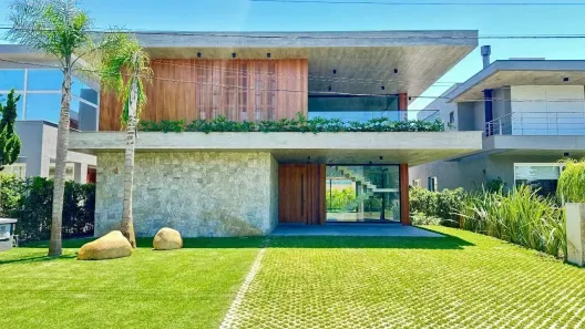 Sobrado com 5 Quartos à venda, 405m² no Rainha Do Mar, Xangri-lá